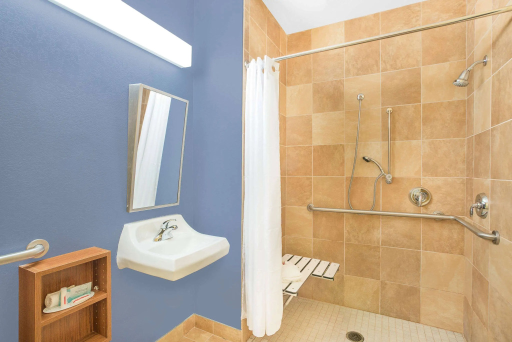 Microtel Inn & Suites Chili/Rochester