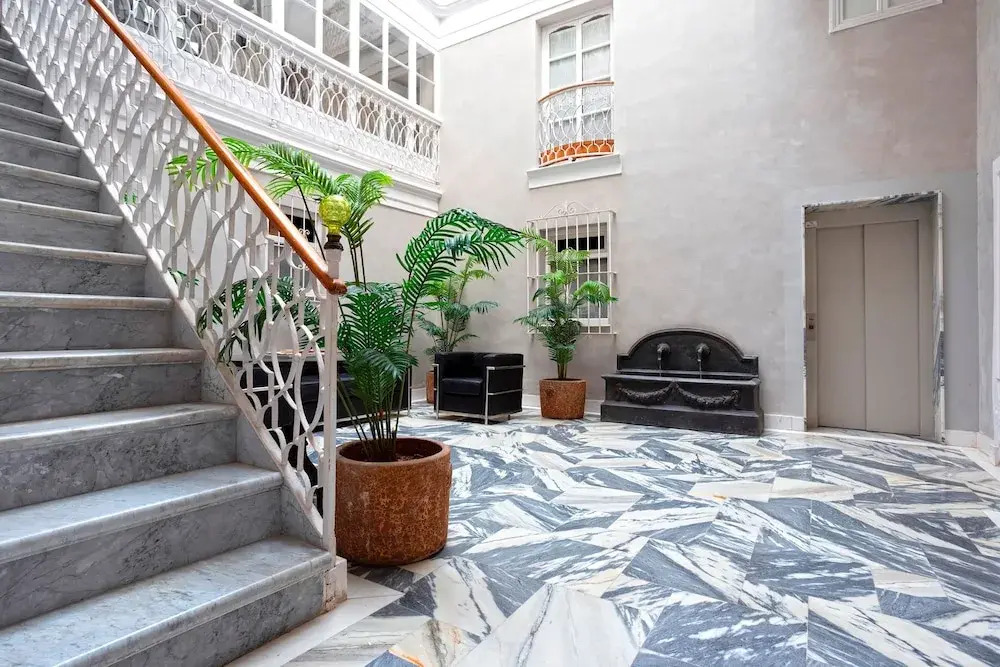 Elegant Apartment in C diz Plaza de Espa a I
