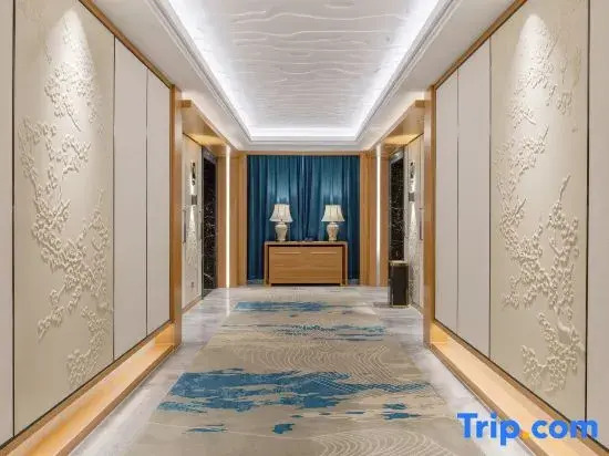 Jiuzhou Fangyuan Hotel(Yichang Wanda Binjiang Store)
