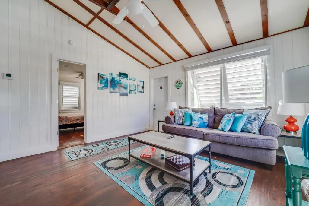 Beach Chairs, Good Kitchen, Strong Wifi on 14th Ave