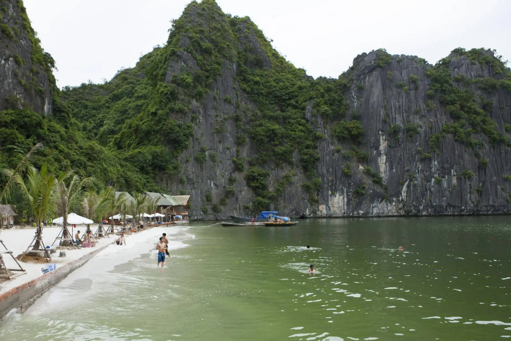 Imperial Classic Cruise Halong