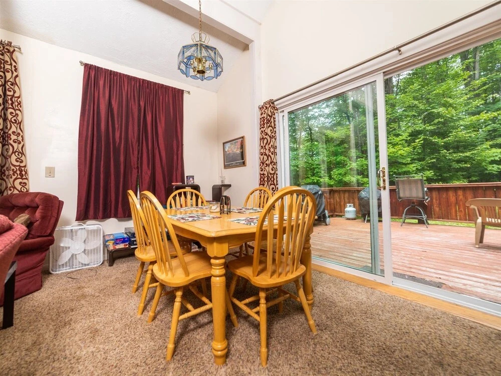 Private 3 Bedroom Home in the Woods of the White Mountains! Walk to Recreation Center - Df88e
