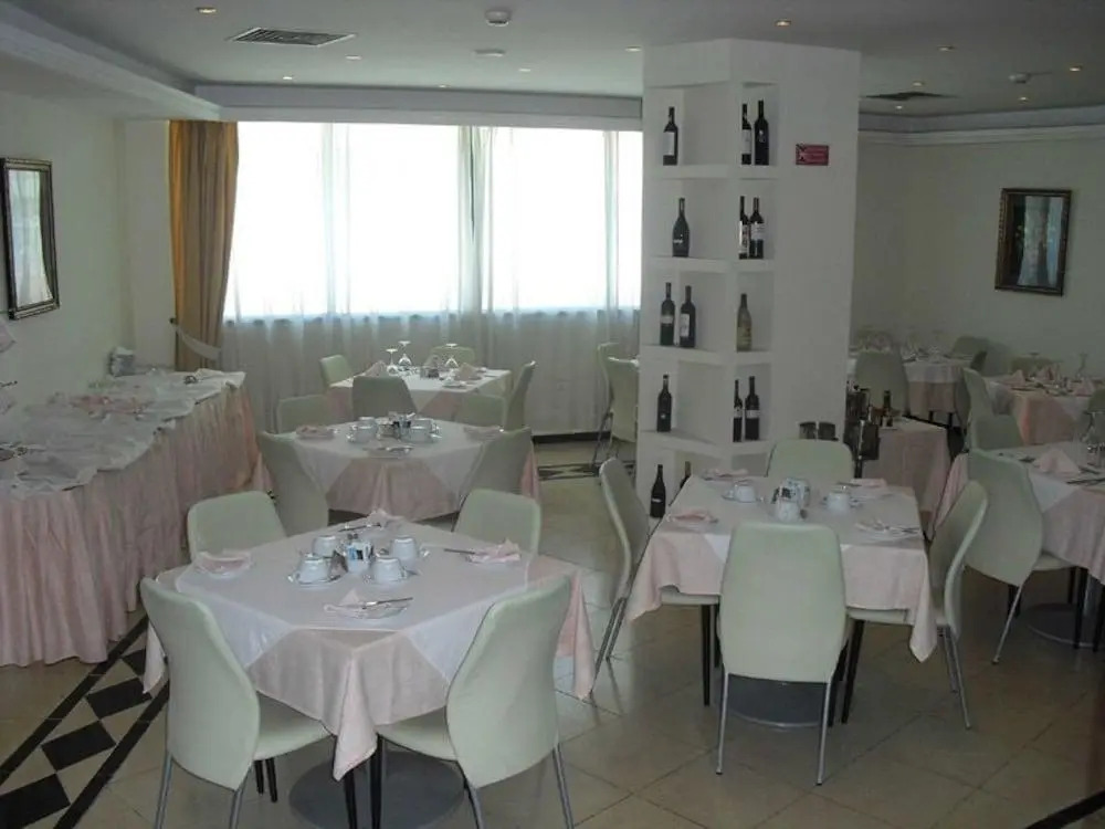 Golden Park Hotel