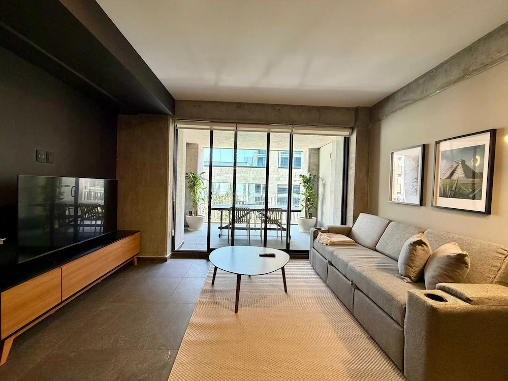 w Modern Cozy 1BR w Terrace in Tabacalera