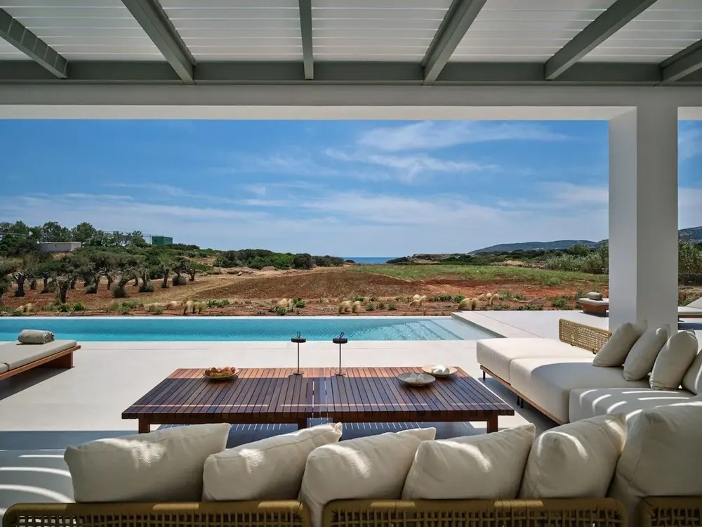 Luxury Villa Serenely