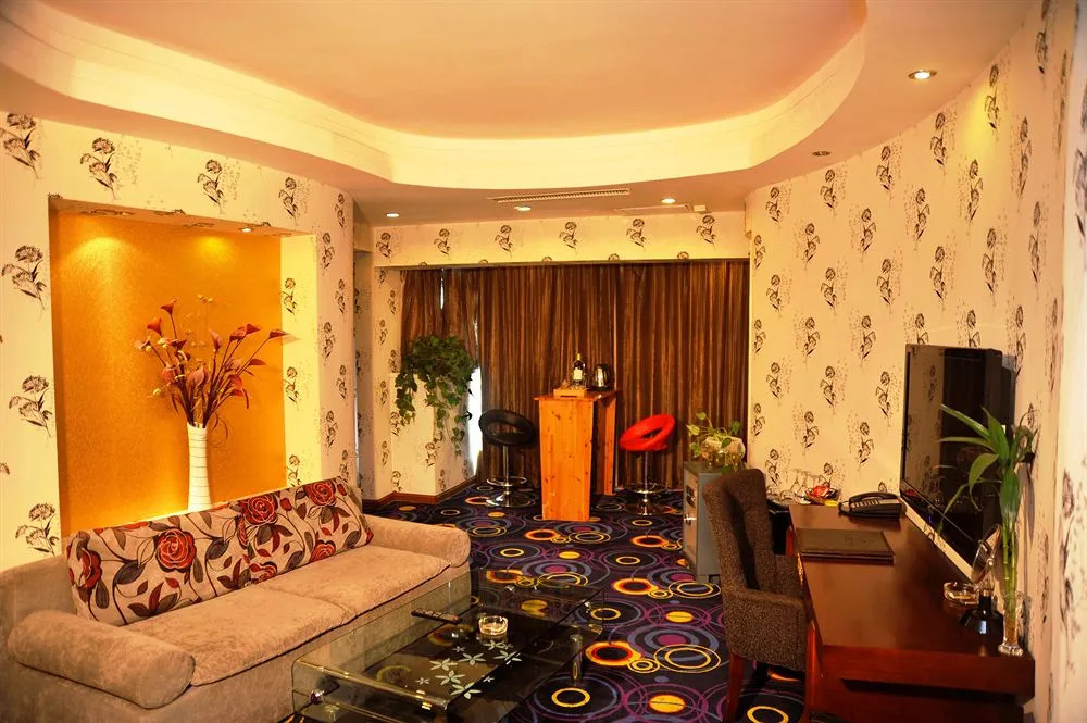 The Ruifeng Yorker Hotel