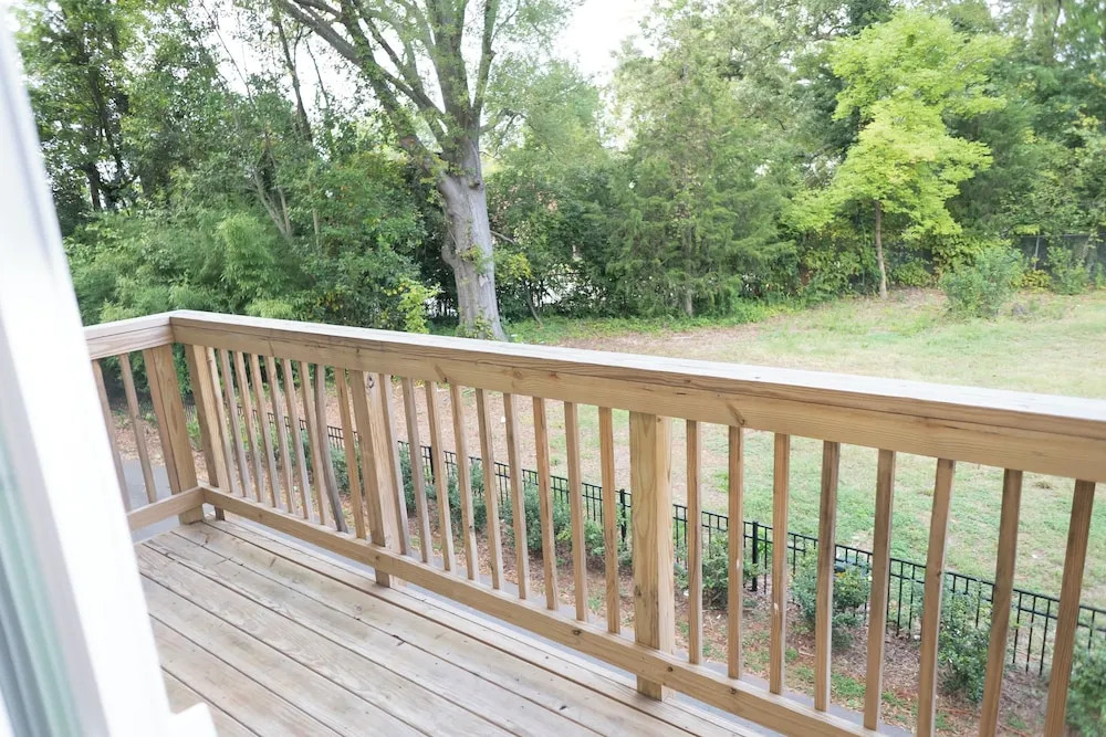 Cozy Retreat near Uptown Charlotte with Free Parking & Wi-Fi
