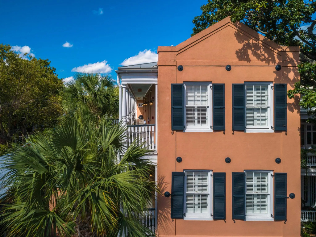 Elliott House Inn