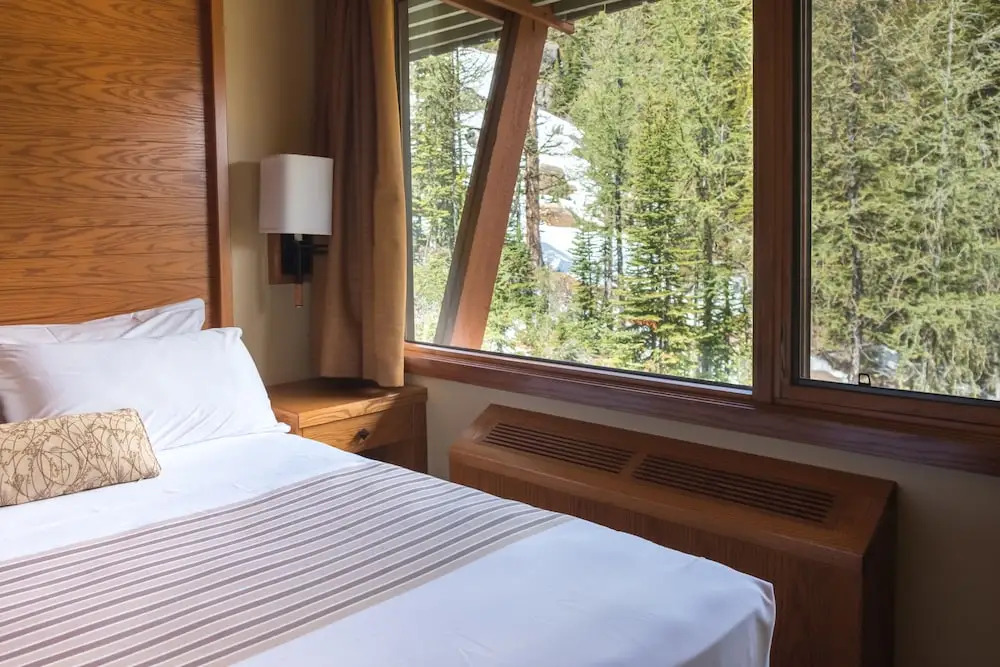 Sunshine Mountain Lodge