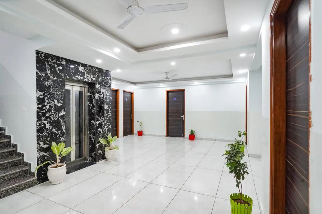 Hotel Vasudha Inn-Near International Airport Delhi