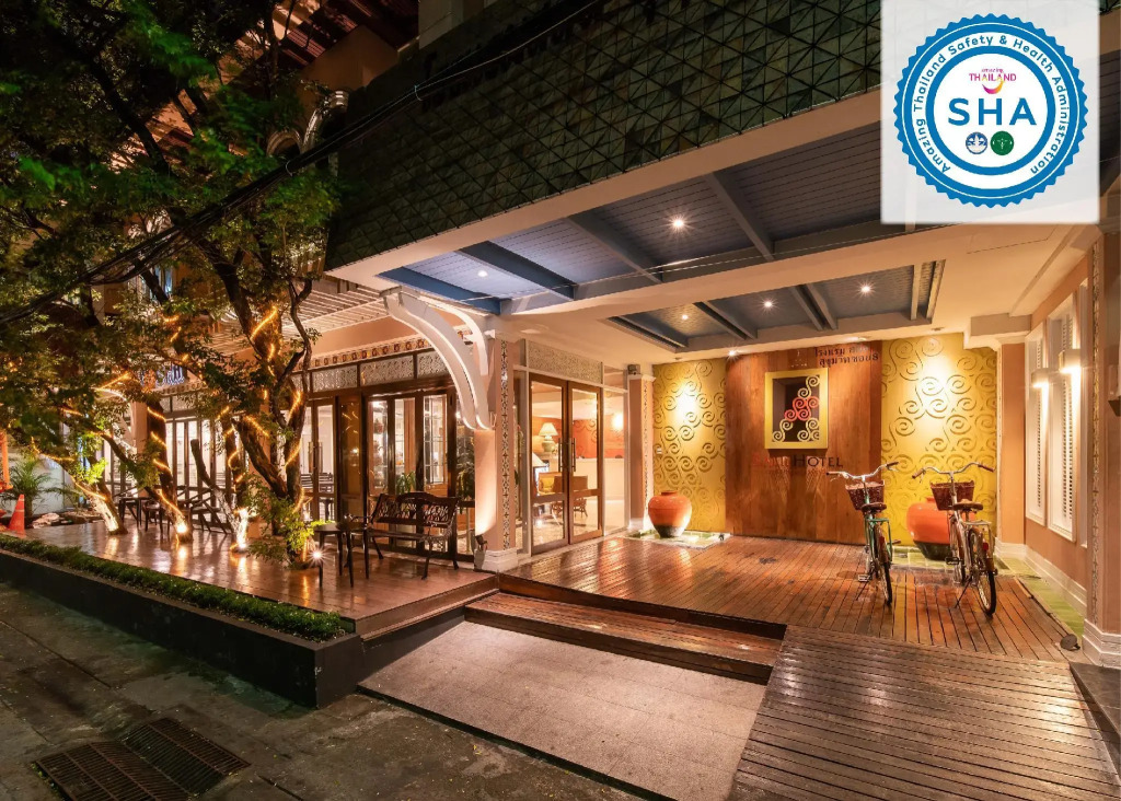Отель La Petite Salil Sukhumvit 8