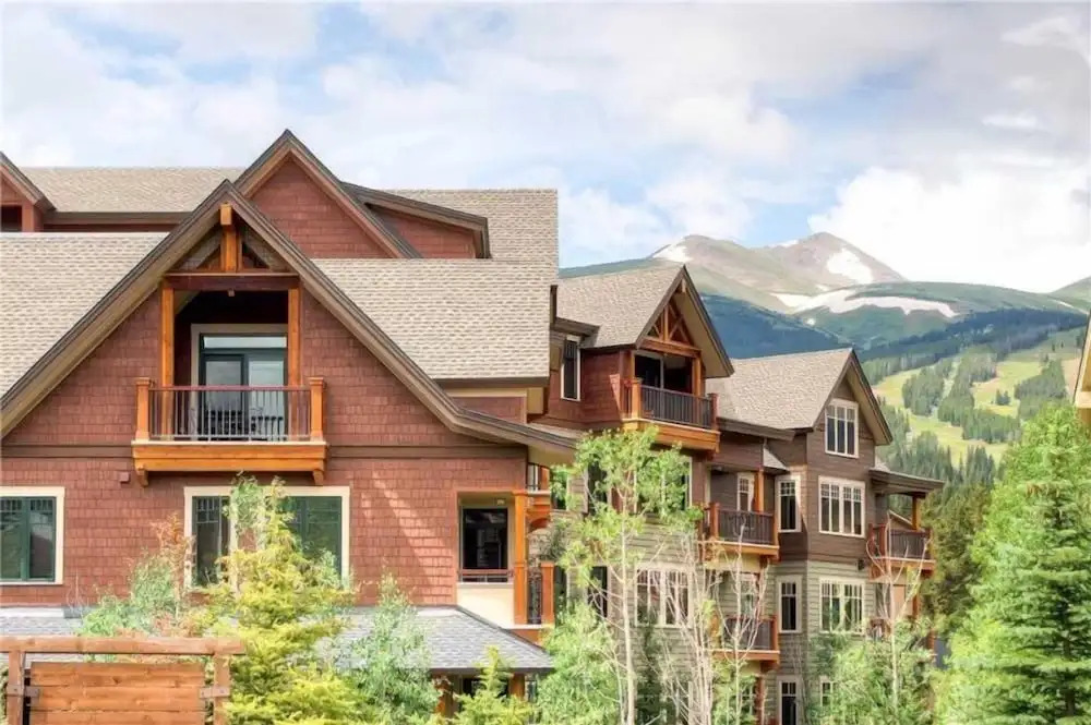 Luxury 3 Bedroom Breckenridge Vacation Rental with Mountain Views Steps from Historic Main Street
