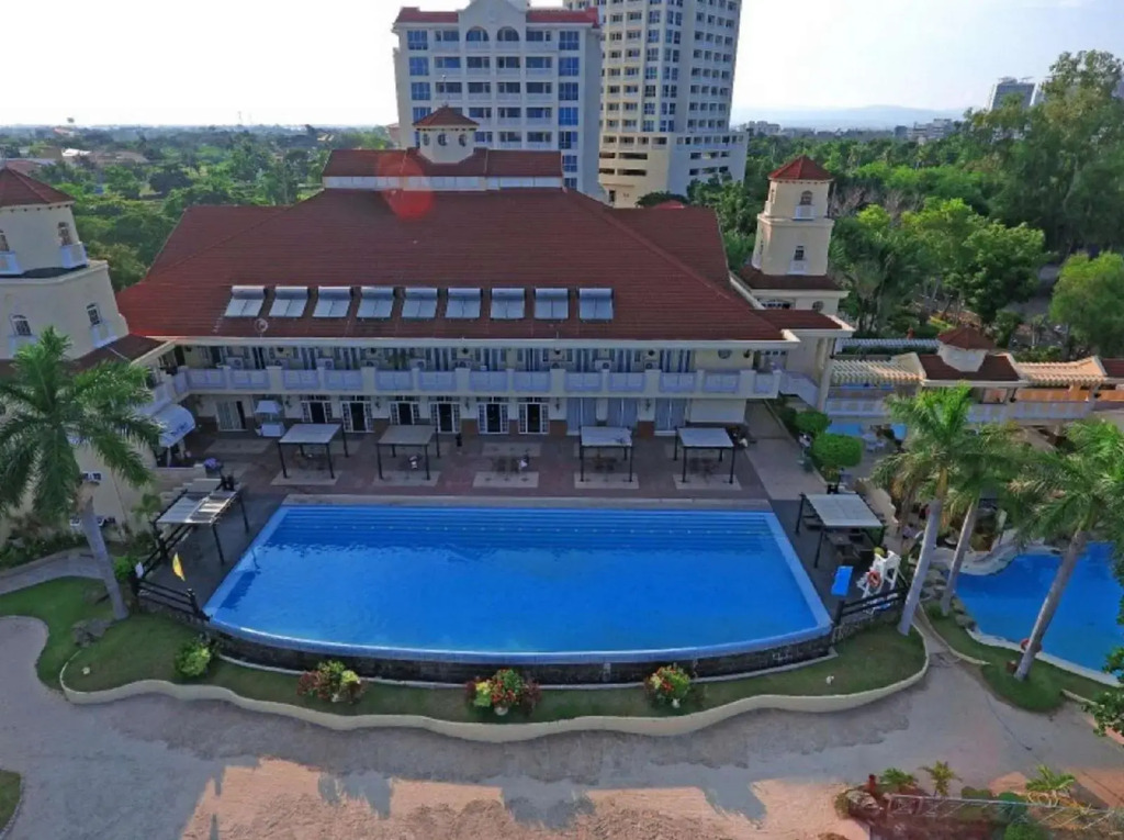 Vista Mar Beach Resort & Country Club