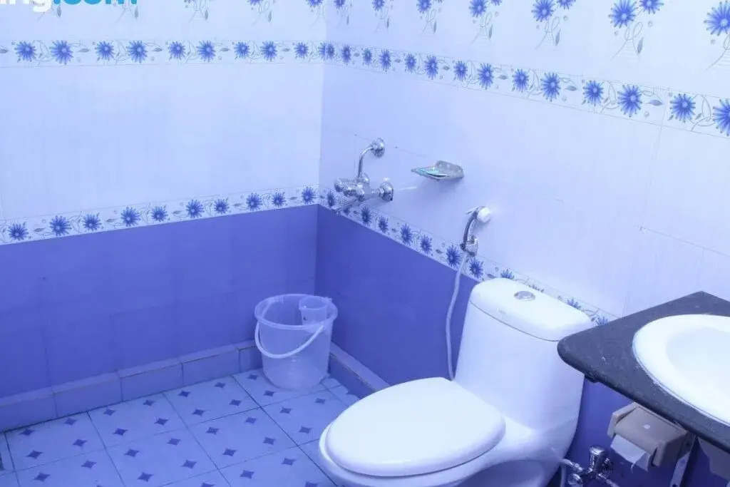 Alleppey Holiday Beach Resort - Sea View Rooms with Direct Beach Access