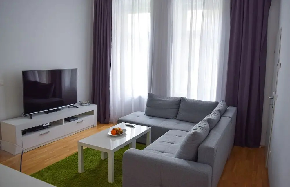 Modern apartment in Vienna near Danube