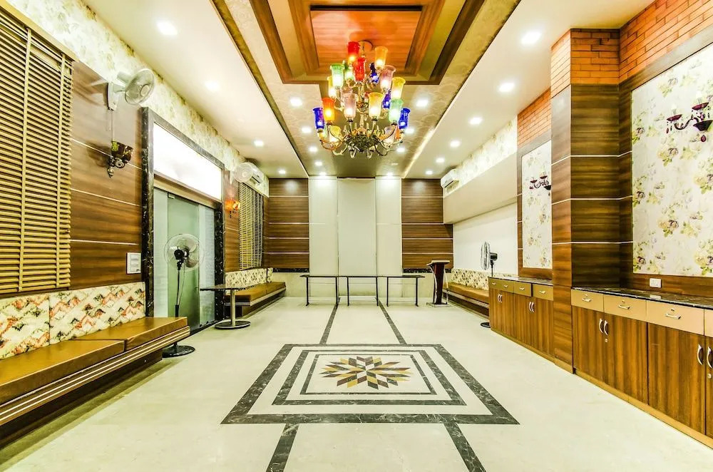 FabHotel Gharonda Residency MIDC