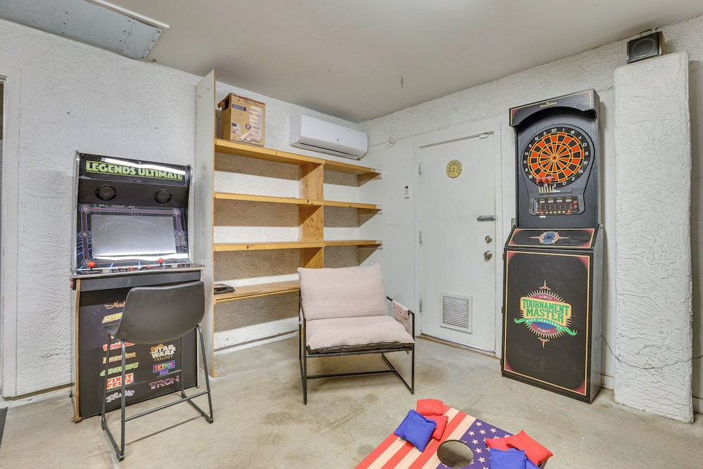 Glendale Entertainment Hub! Family Home w/ Pool