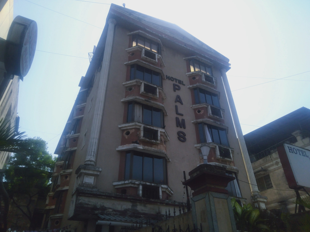 Hotel Palms