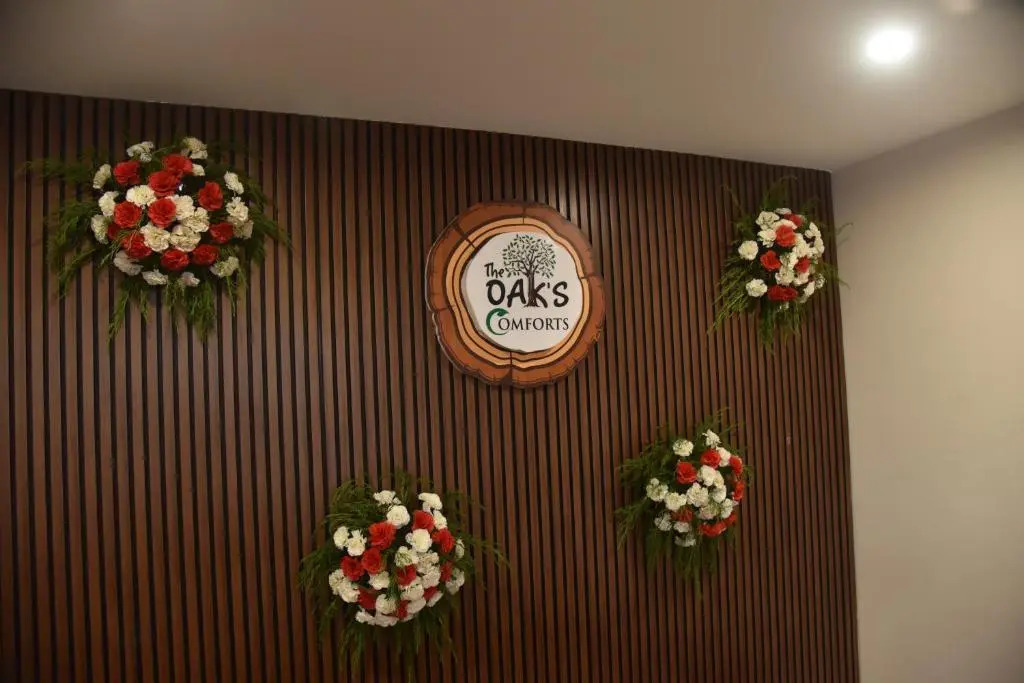 The Oaks Comforts