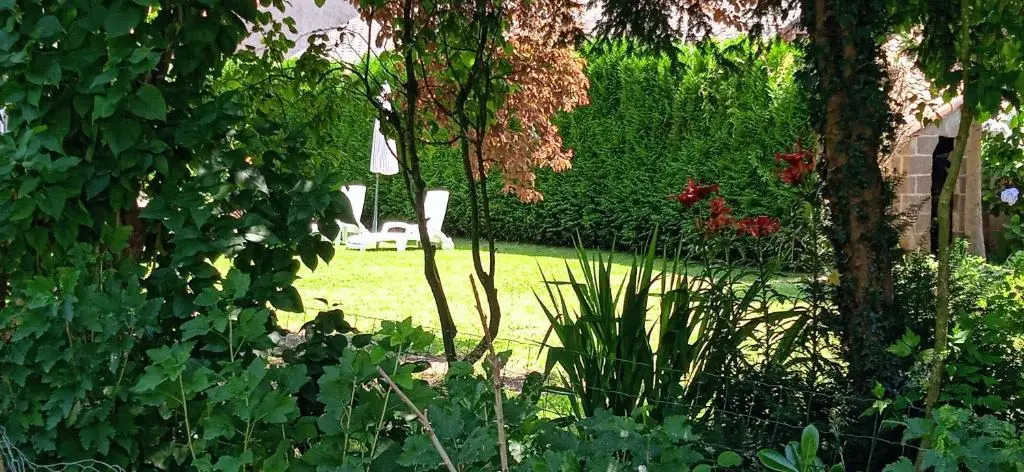 Les Cles du Parc (Adults Only)