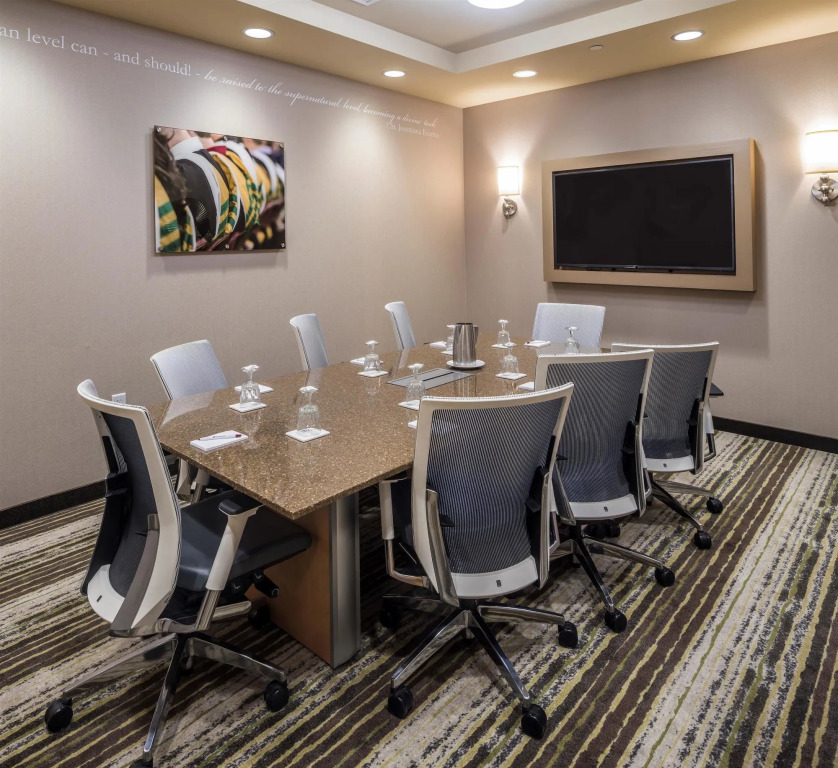 Best Western Plus Franciscan Square Inn & Suites Steubenville