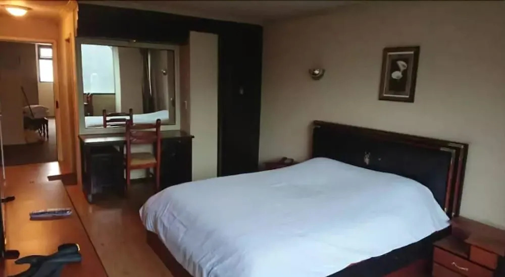 Hostal Gold