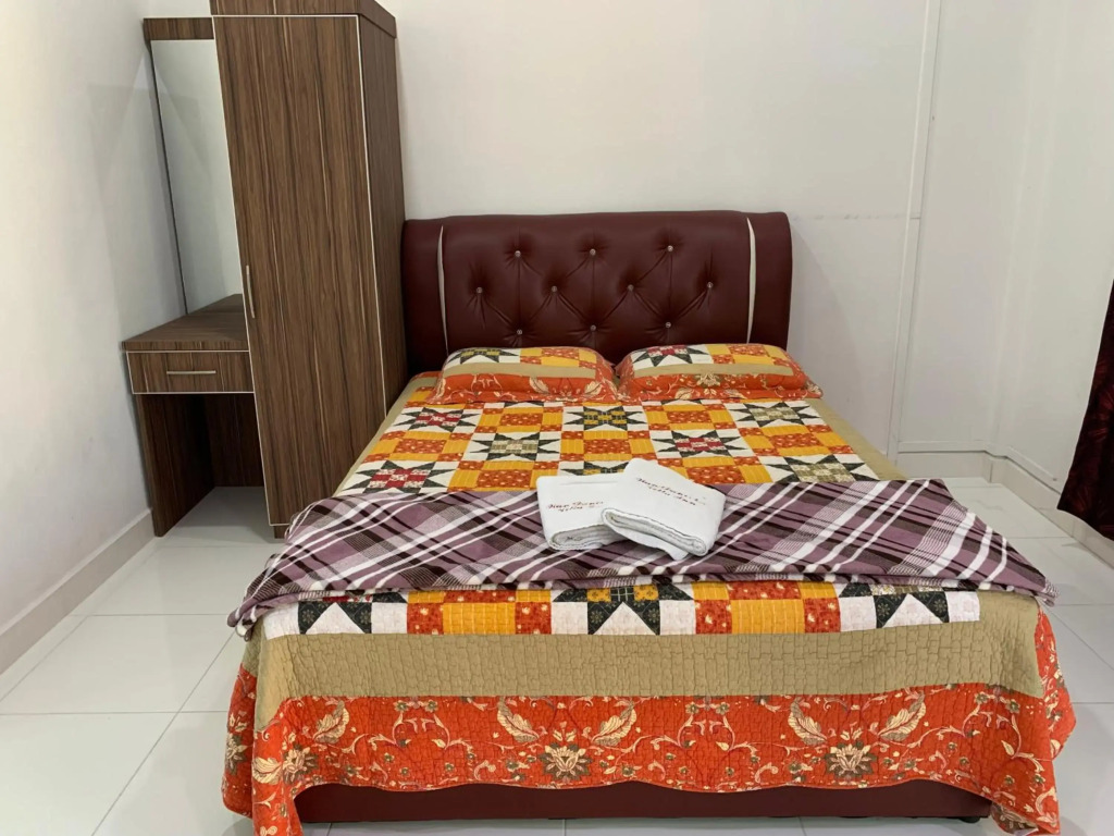 Wan Danisha Villa Inn