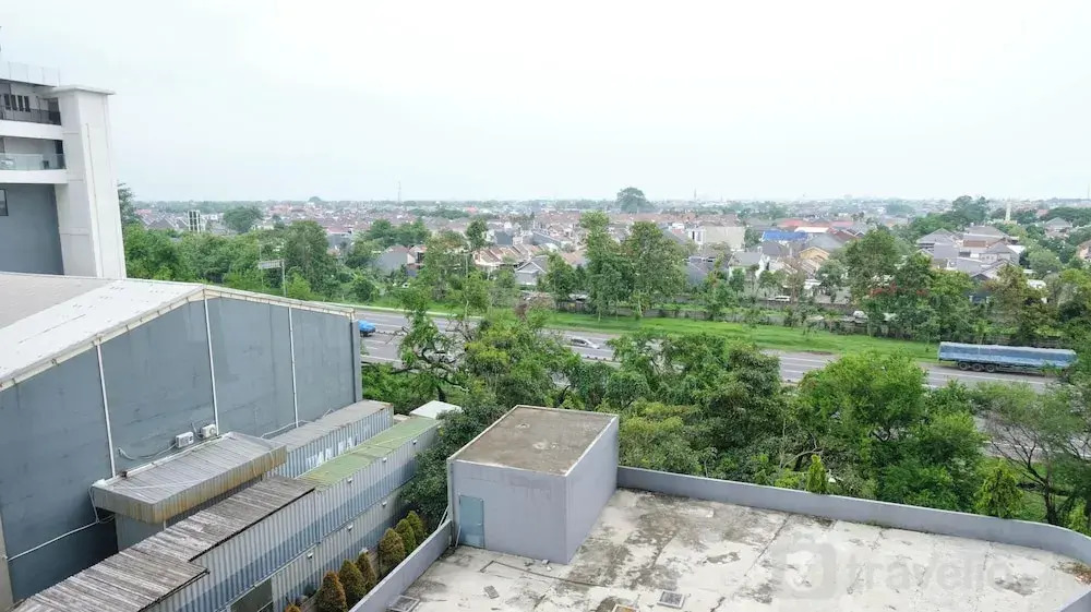 Serene And Comfy Studio At Tamansari Prospero Sidoarjo Apartment