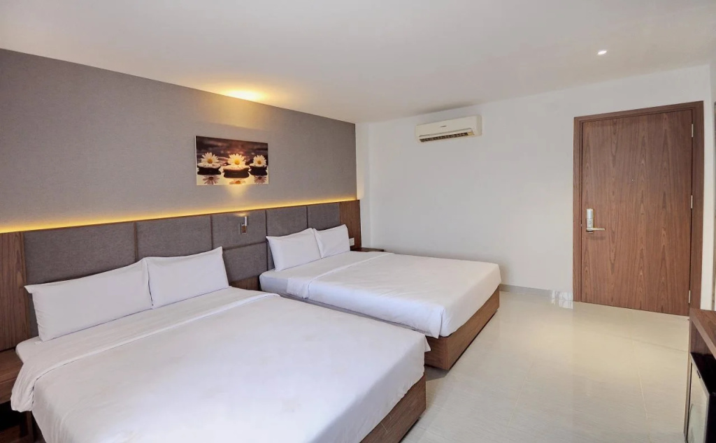 For You Hotel