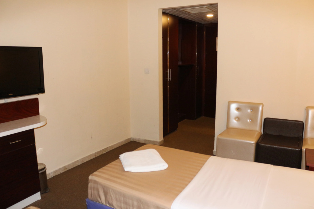 Mariana Hotel
