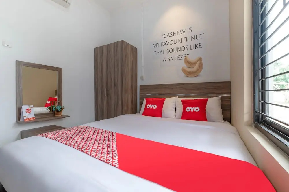 Walnut Inn G-10 by OYO Rooms