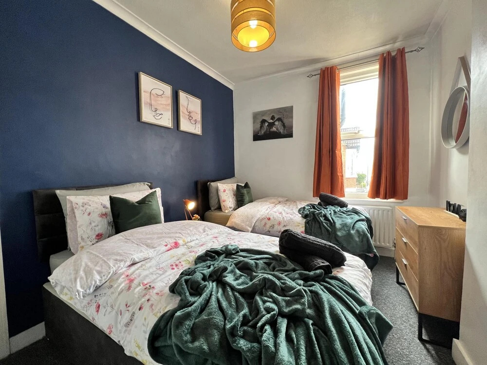 Captivating 2bed House in Southend Pet Friendly!