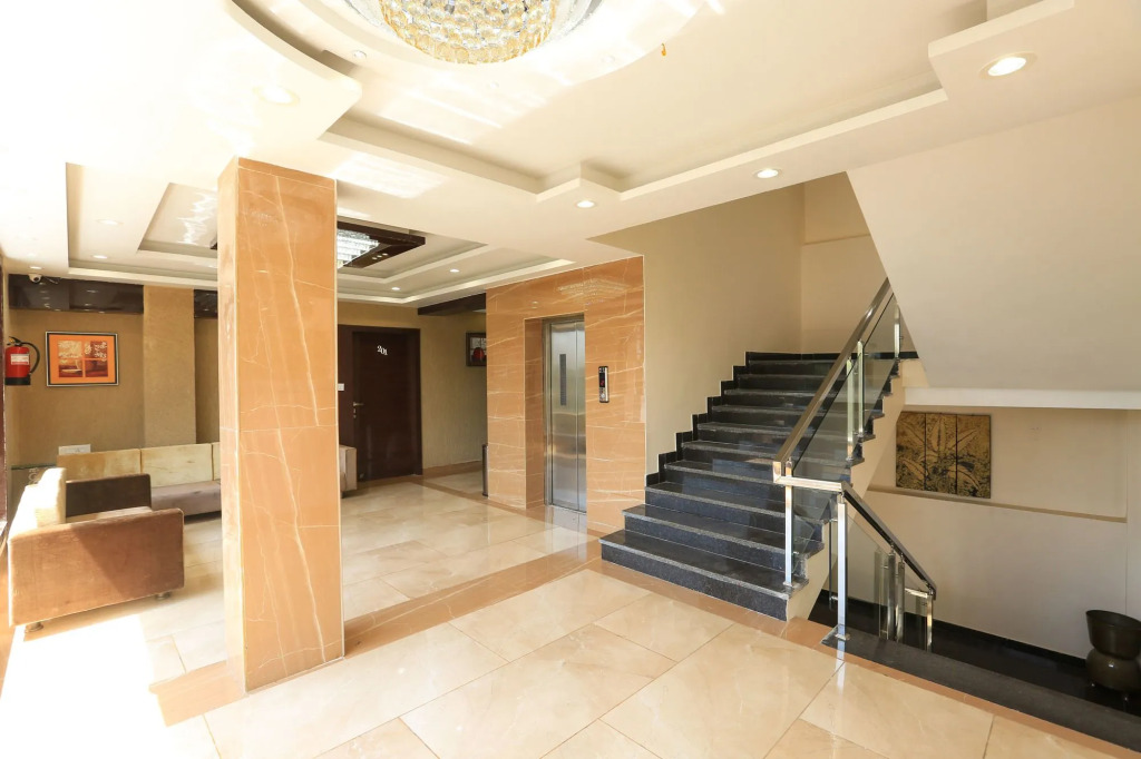 Capital O 8650 Hotel Johri Residency