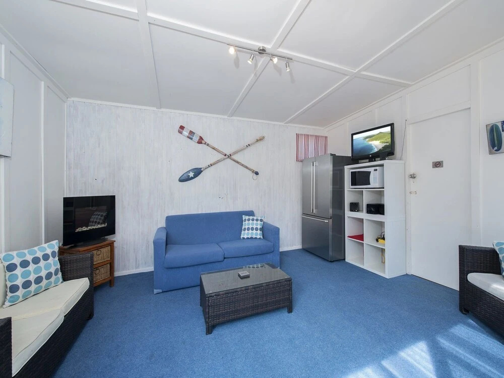 Beach and Bay, 121 Shoal Bay Road