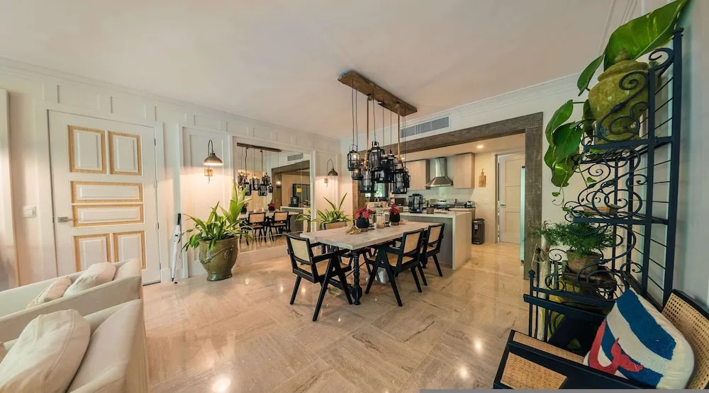 Modern Apartment With Lake View in El Portillo Qb