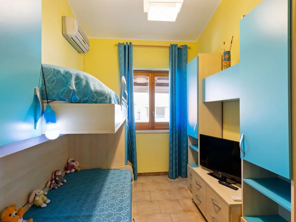 Lovely Villa in Messina near Sea Beach