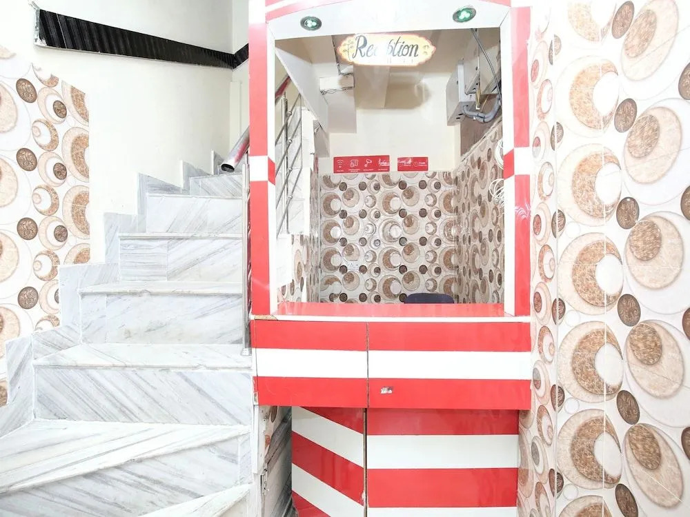 OYO 14621 Dream Residency