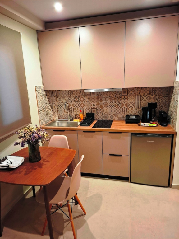 Aelia Luxury Apartments & Pool