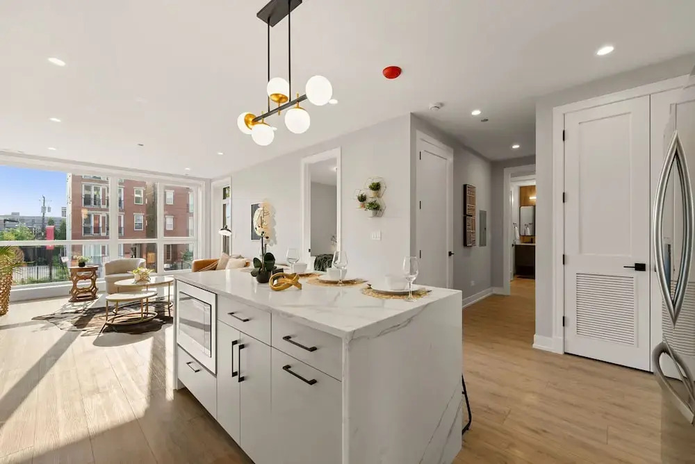 Bright 2bed 2bath in Brand New Pilsen Development