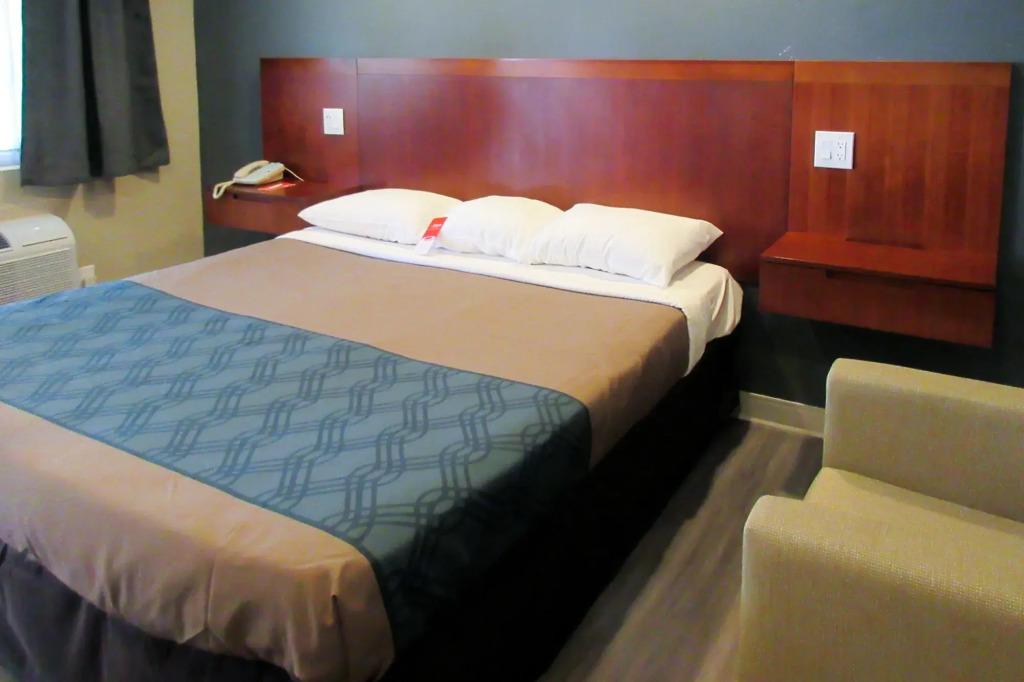 Econo Lodge San Bernardino I-215