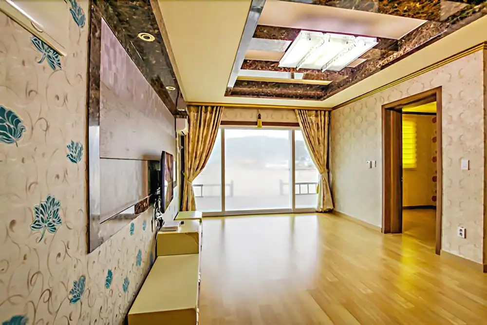 Goseong (Sokcho) Sujabyeol Pension(고성(속초) 수자별펜션)