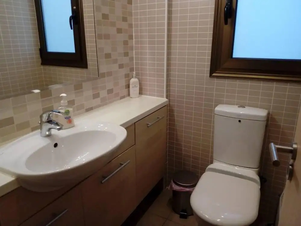 Apartment Sleeps 6 With Ensuite