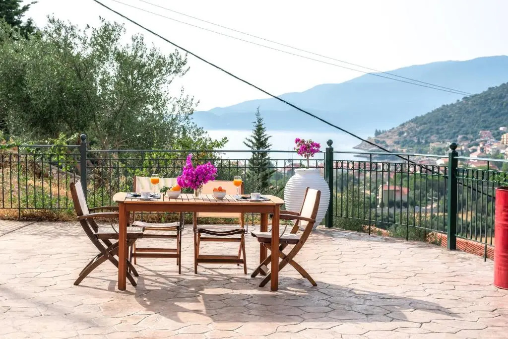Mema's Home -2 bedrooms- with stunning sea view