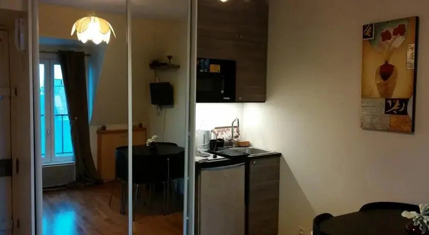 Thorigny Apartment