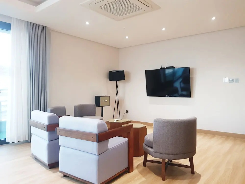 Jeju Attirance Hotel & poolvilla