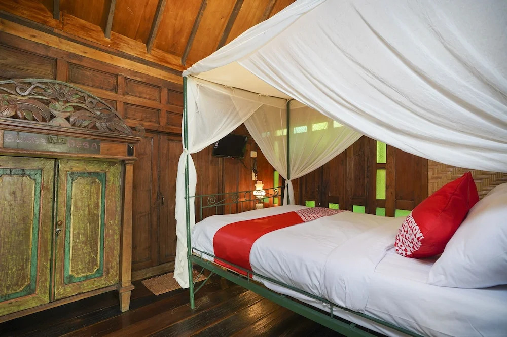 Kayu Beach Villa by TwoSpaces, Nusa Dua Beach