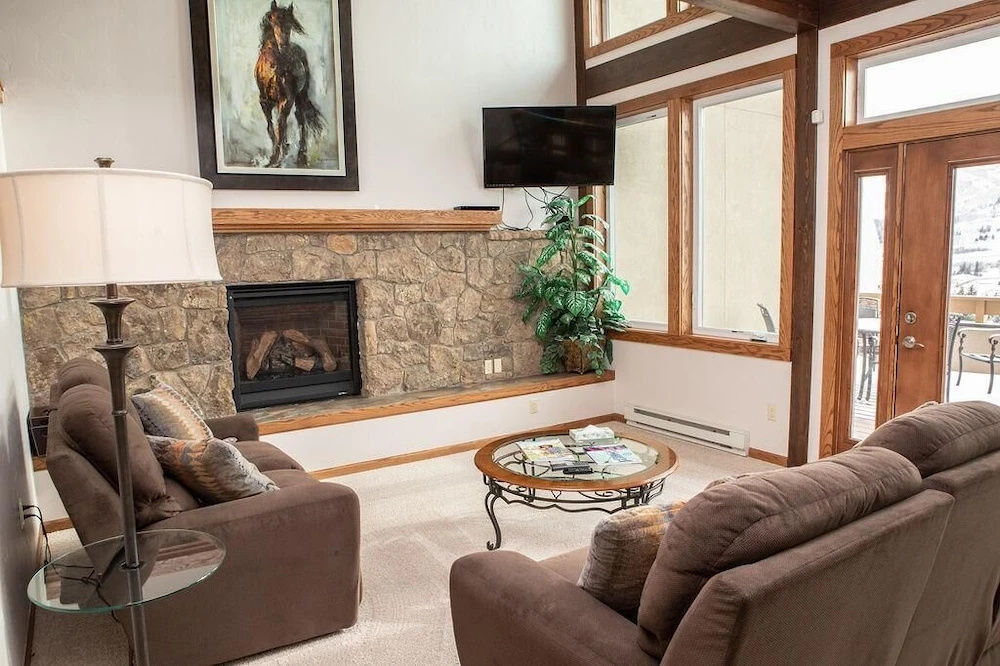 6 Chambertin Townhomes 4 Bedroom Townhouse by RedAwning