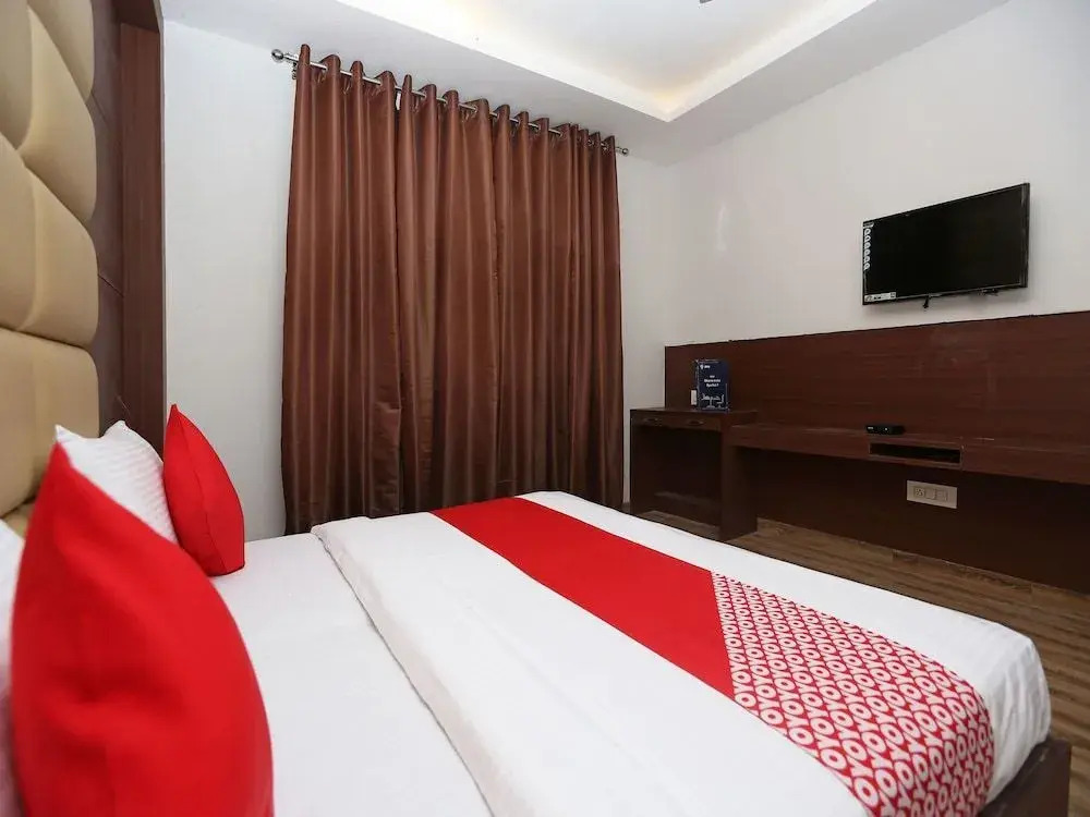 Hotel Glorify Stay By OYO Rooms