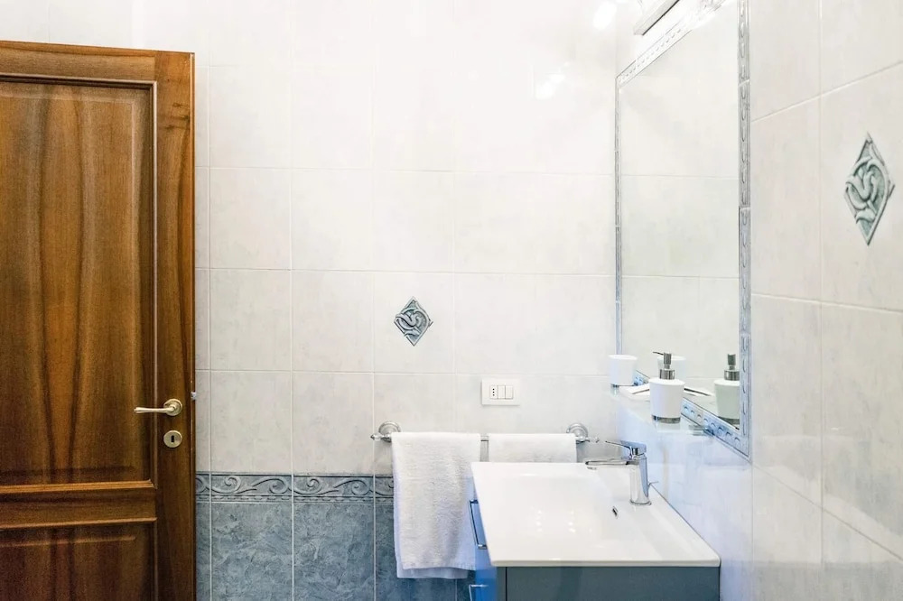 Evaluna Apartments