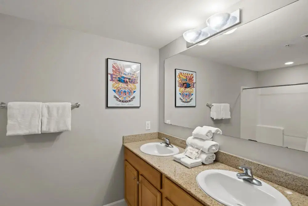 Sanibel 305